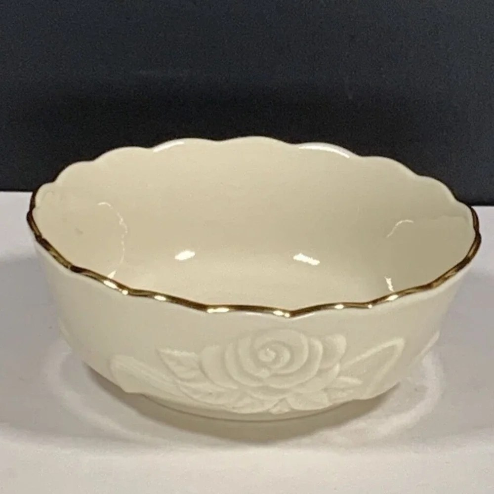 Lenox Ivory Fine China Embossed Rose Scalloped Gold Rim Bowl Handcrafted